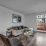 Santa Monica With Pool And Spa
